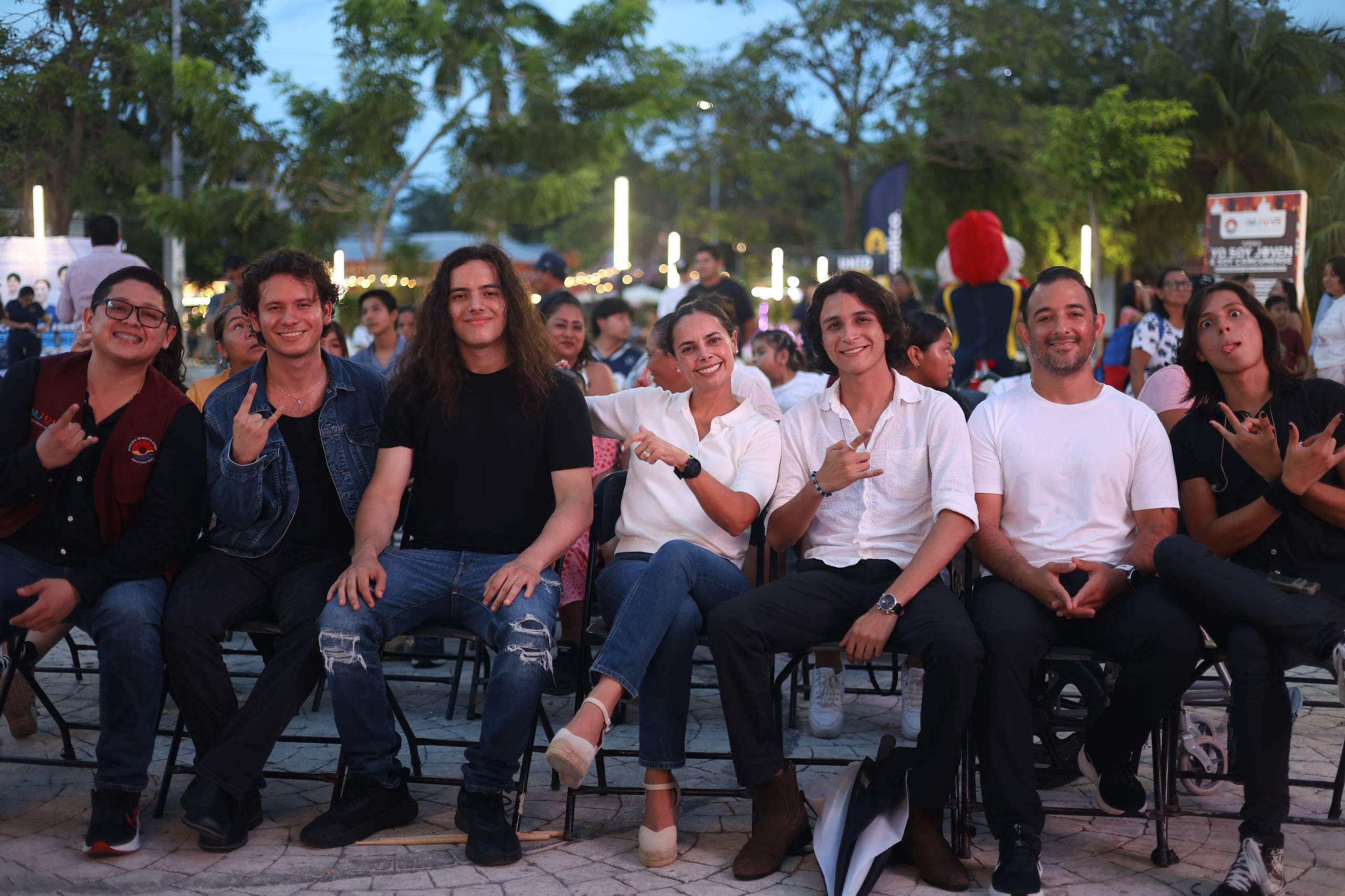 uploads/6/32/01 (2178).Jpeg